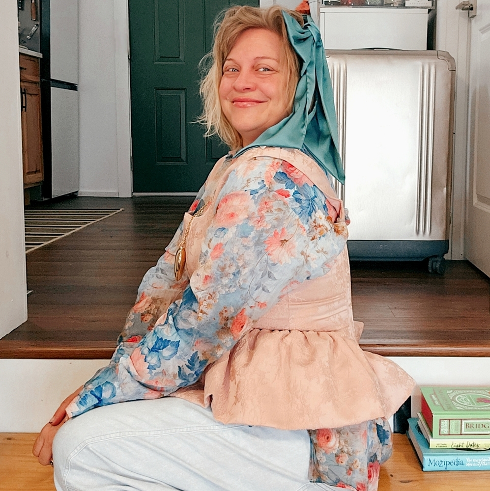 Meet your Posher, Courtney